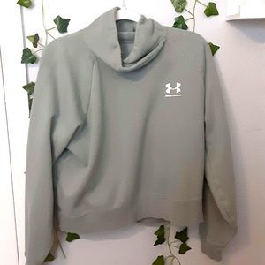 Large Under Armour Wrap Neck Sweatshirt in Green Gray Color